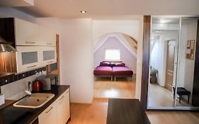 Lovely Apartment In City Center Of Jelenia Gora.